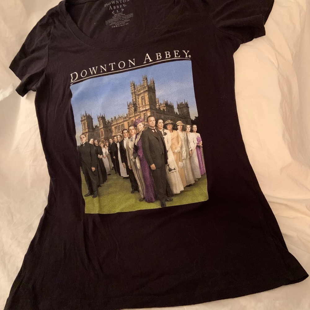 Downtown Abbey Cast Misses Fitted Tee Shirt Large Like New Mother’s Day